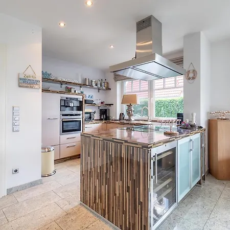 Ocean Living Apartment